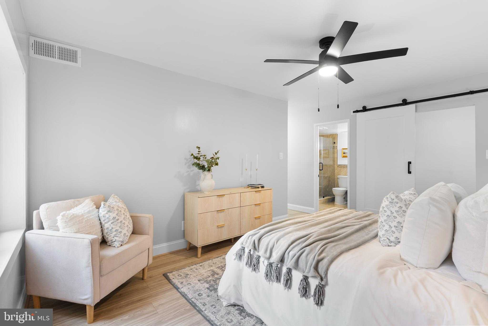 11202 Cherry Hill Rd photo 24