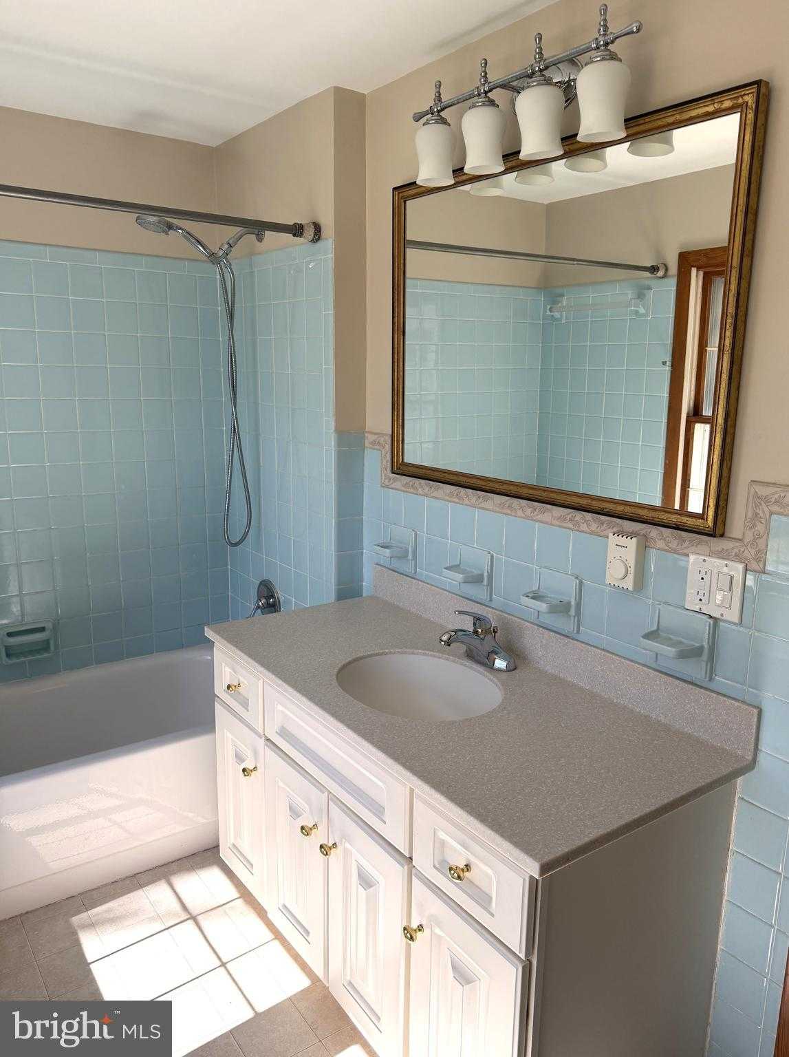 773 Cornwall Rd photo 30