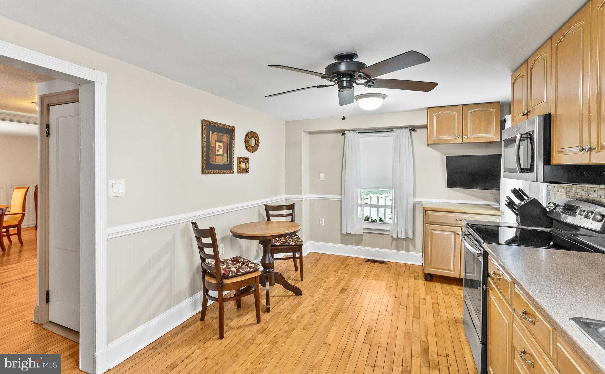 1988 Windy Hill Rd photo 12