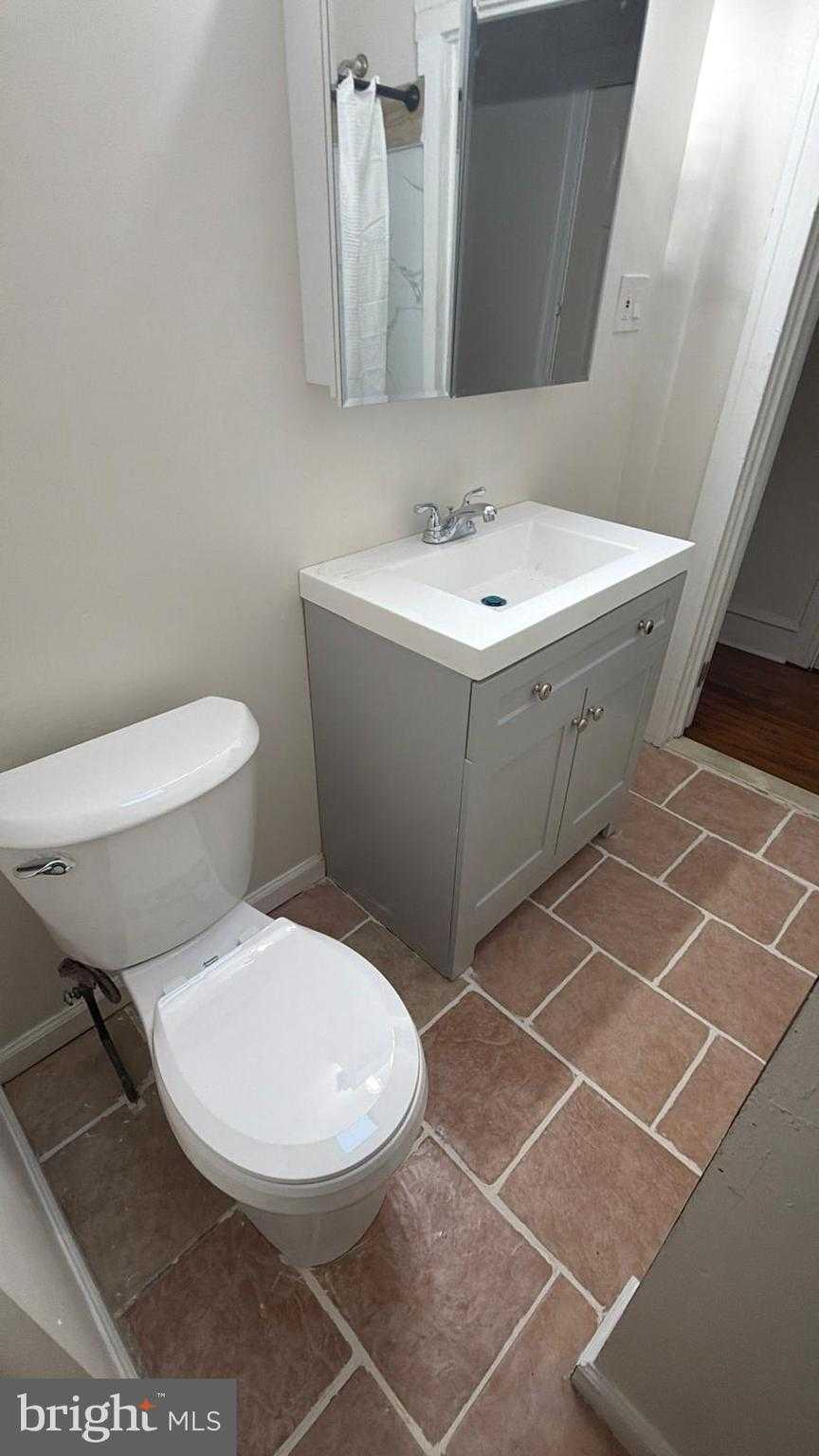 2142 Carver St photo 13