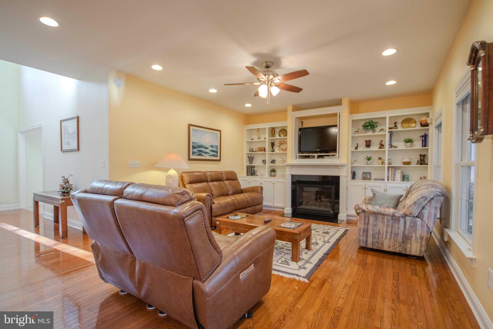 27120 Coach House Ln photo 11