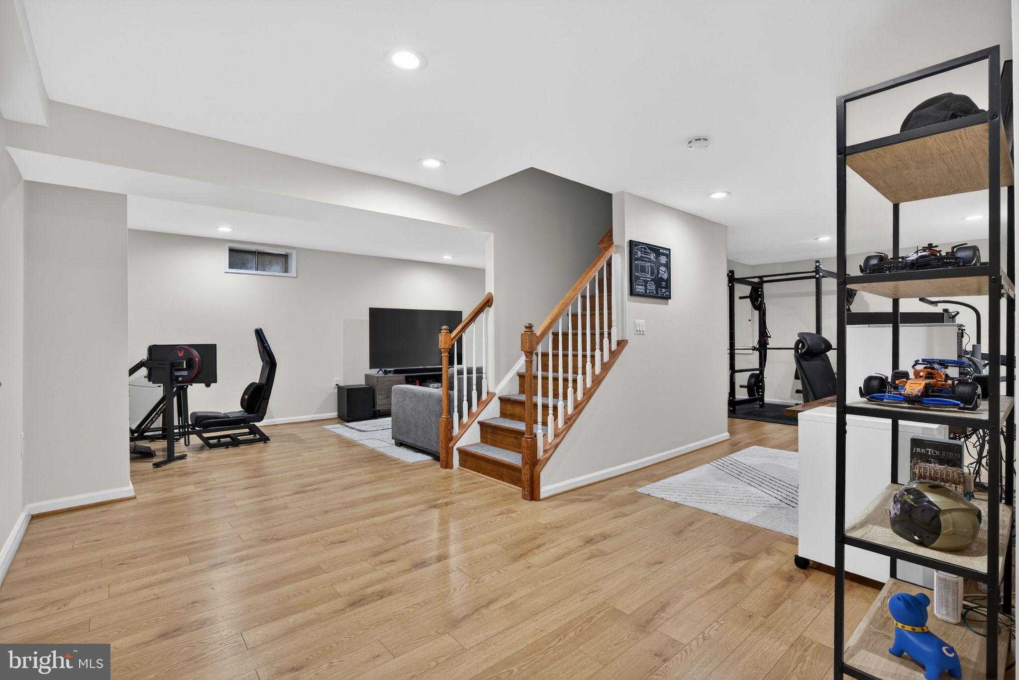 5812 Stone Creek Dr photo 32