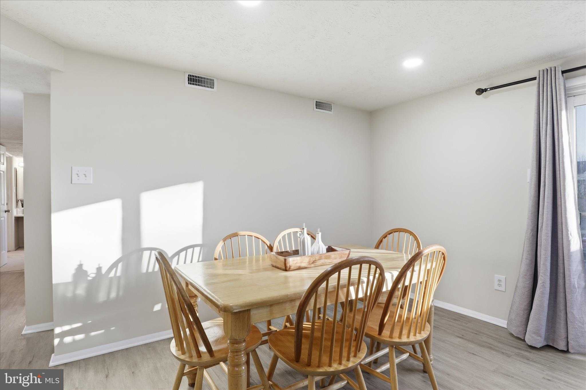 8386 Brockham Dr Apt F photo 5