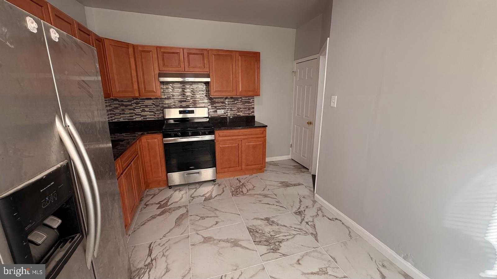 4406 Higbee St photo 10