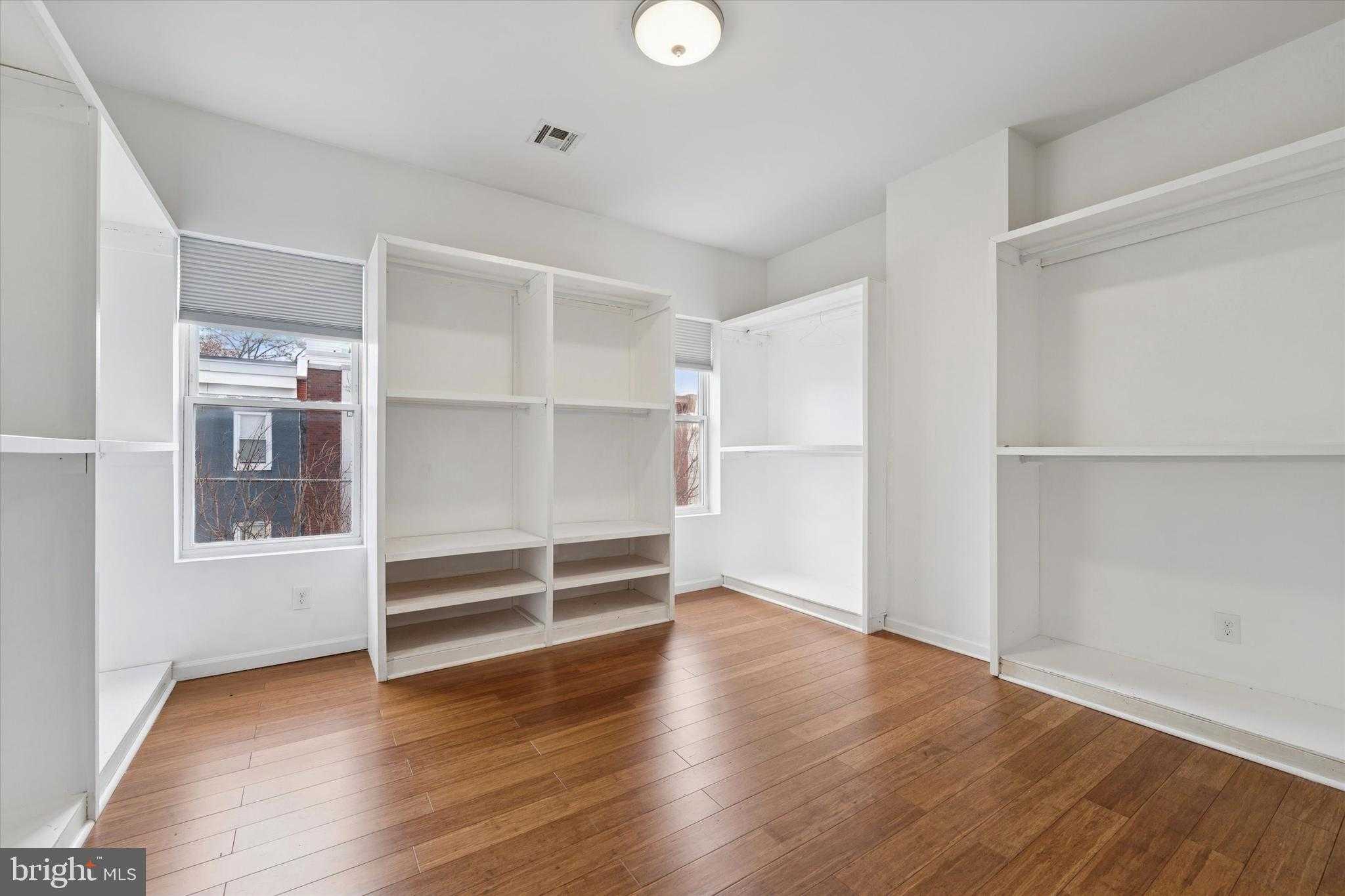 2126 N 8th St photo 21