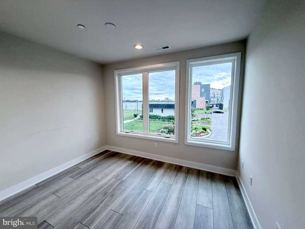 3100 Schirra Ln Unit 120 photo 20