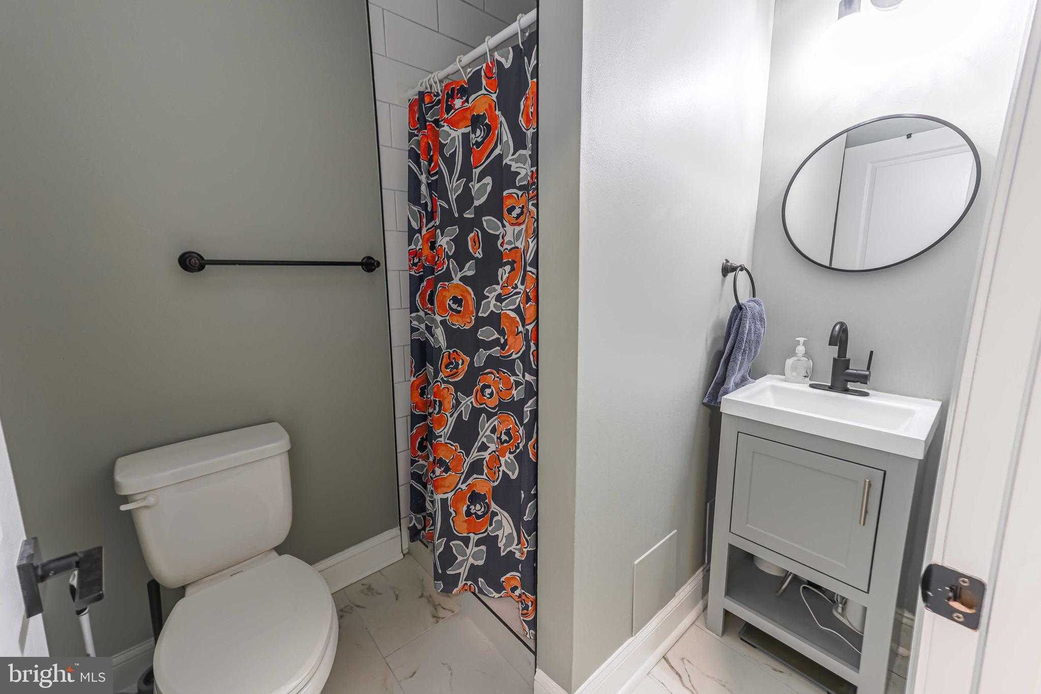 134 N Curley St photo 21