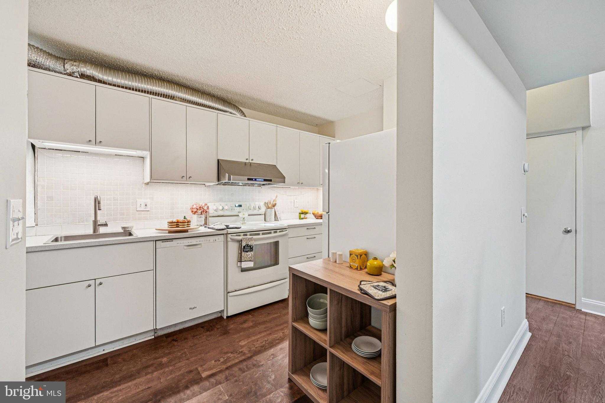 2303 Bayleaf CT photo 16