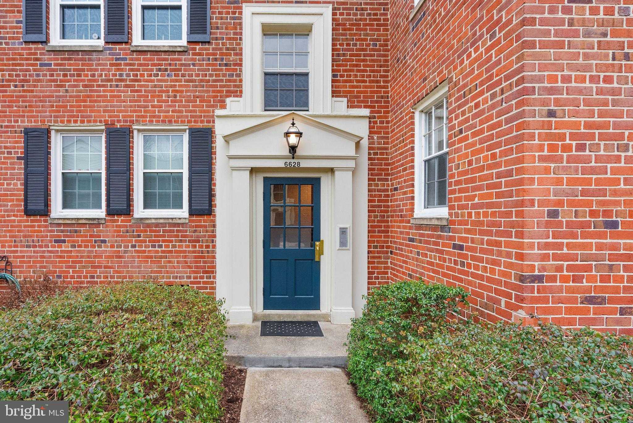 6628 E Wakefield Dr Apt C1 photo 2