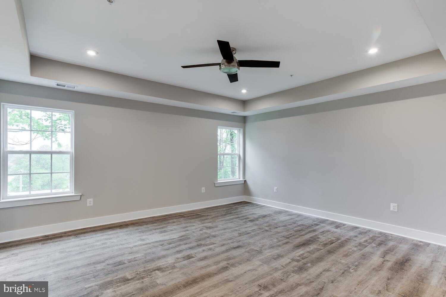 7510 Ingraham St photo 24