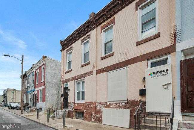 2355 N Cleveland St photo 2