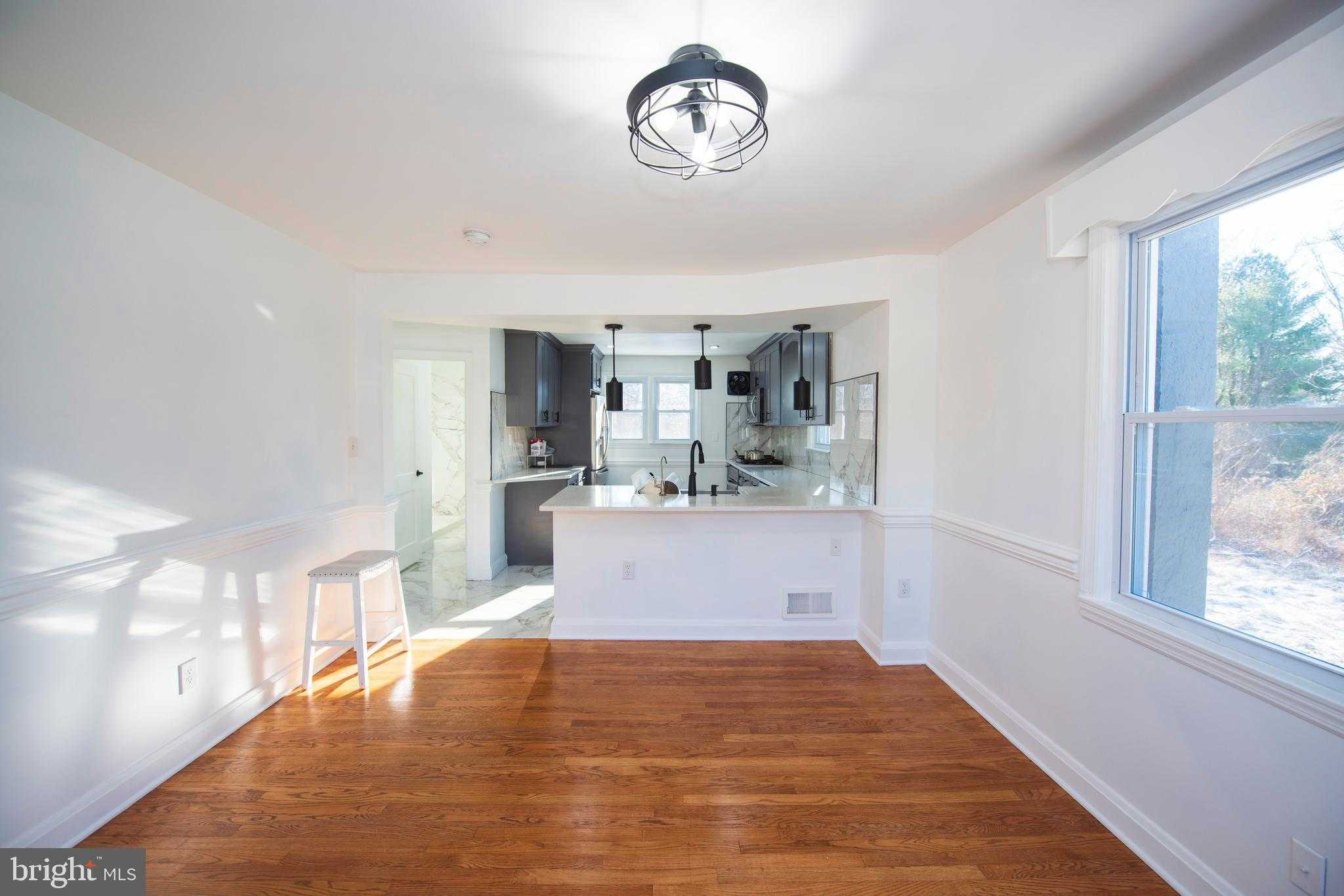 10909 Philadelphia Rd photo 11