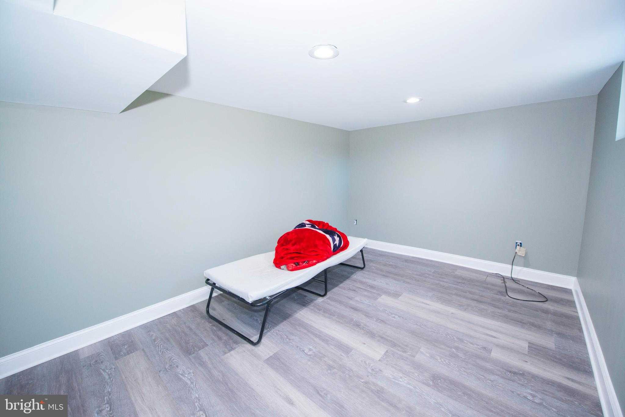 10909 Philadelphia Rd photo 25