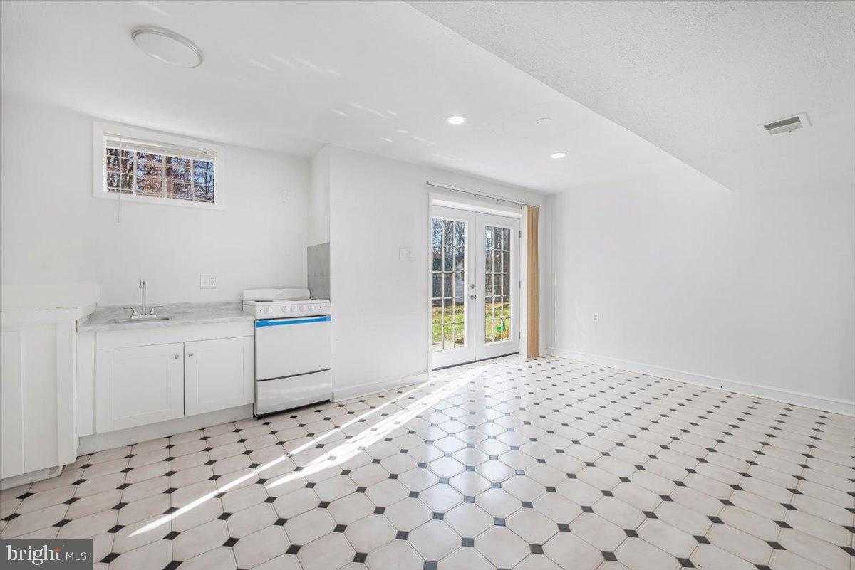 10608 Cedarwood Ln photo 37