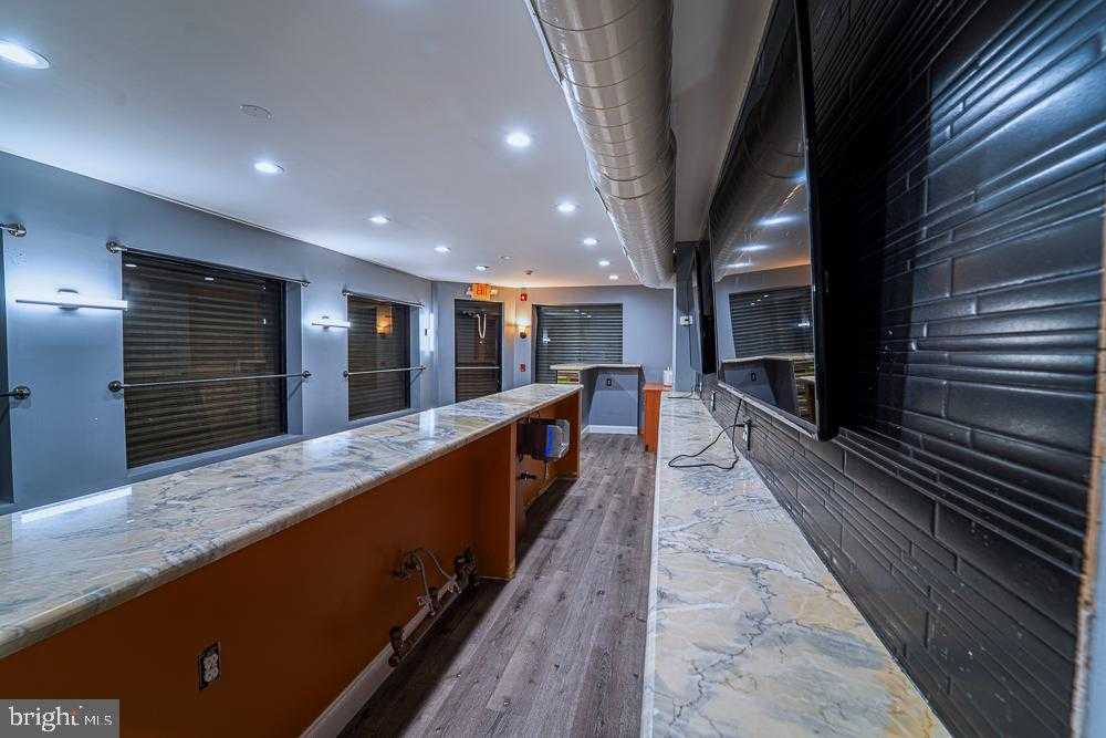 4168 N Reese St photo 2