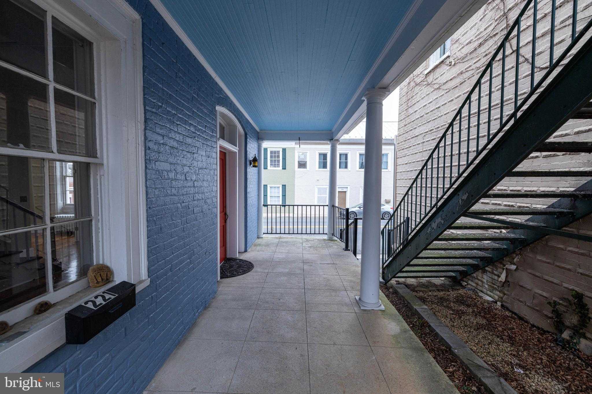 221 W Main St photo 54