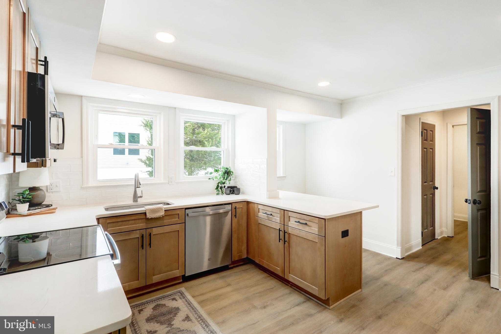 7908 Woodsbluff Run photo 17