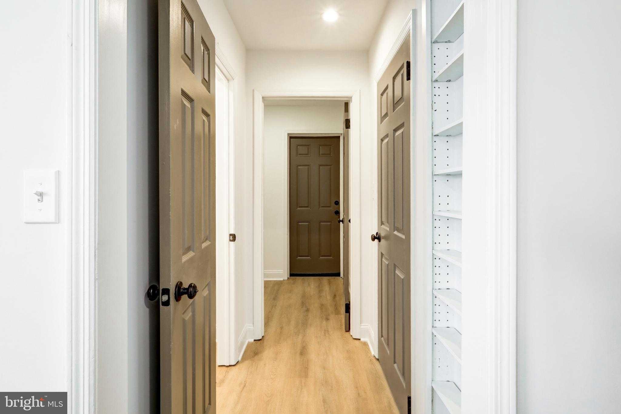 7908 Woodsbluff Run photo 18