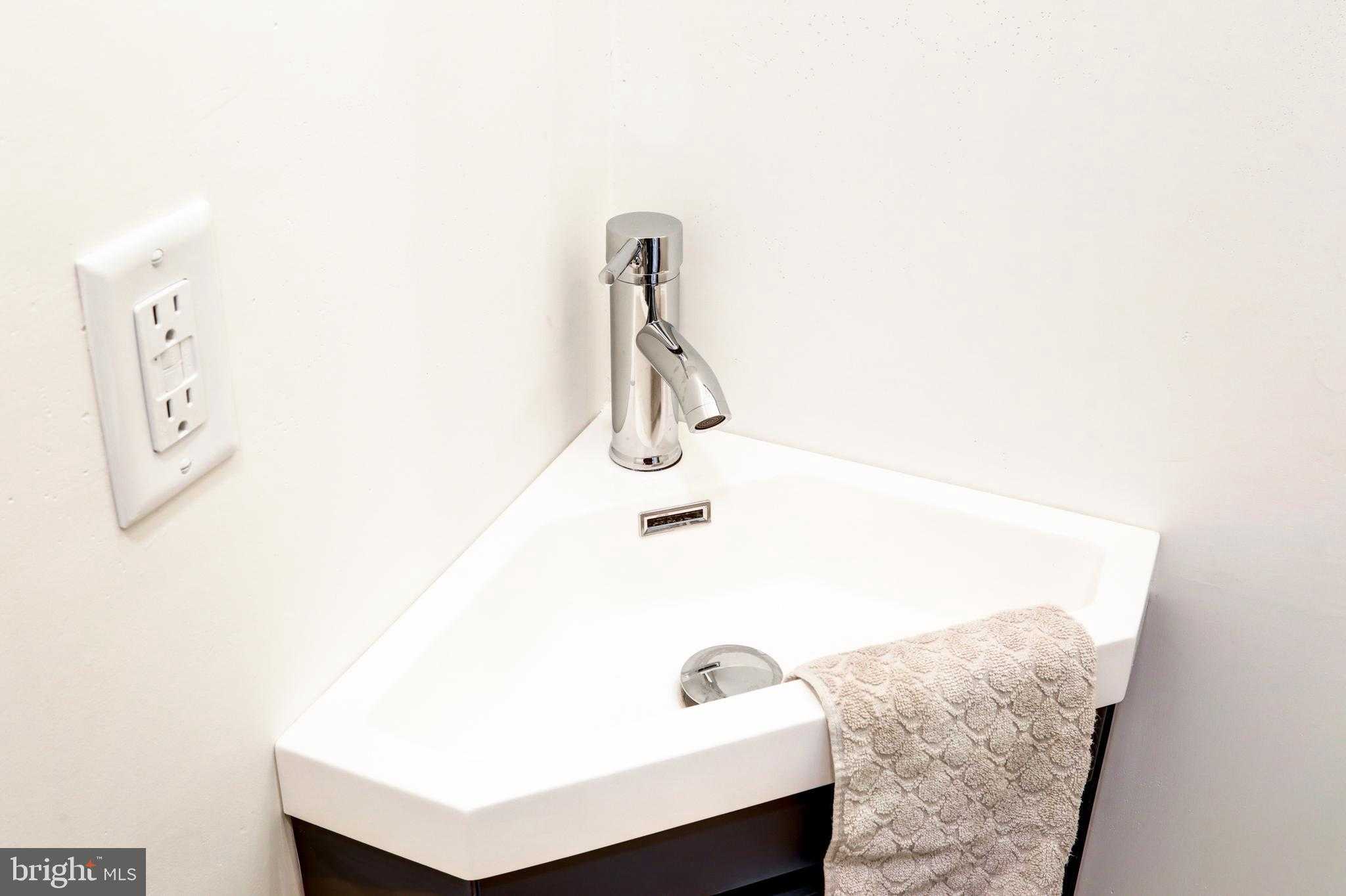 7908 Woodsbluff Run photo 20