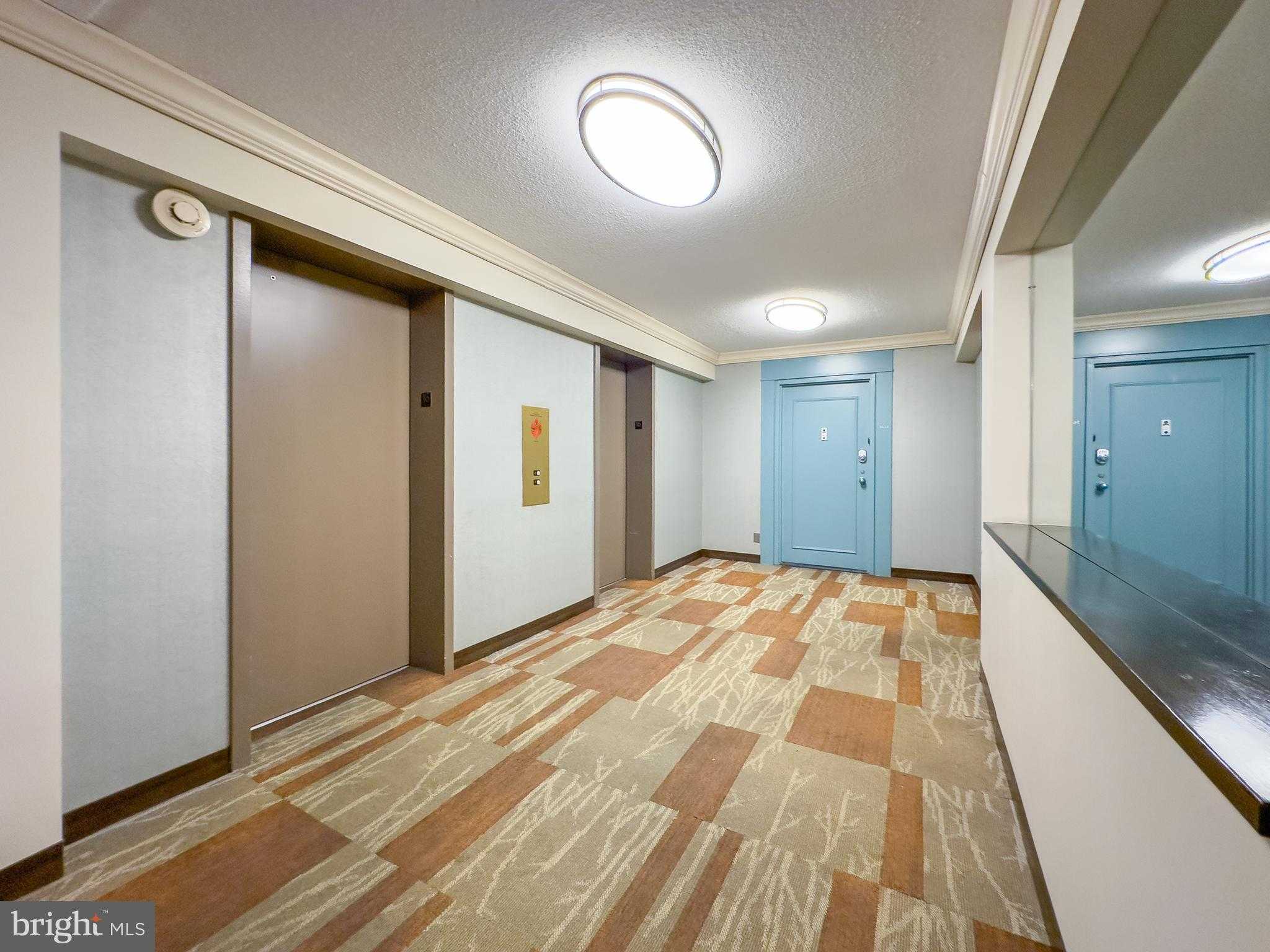 307 Yoakum Pkwy Apt 802 photo 34