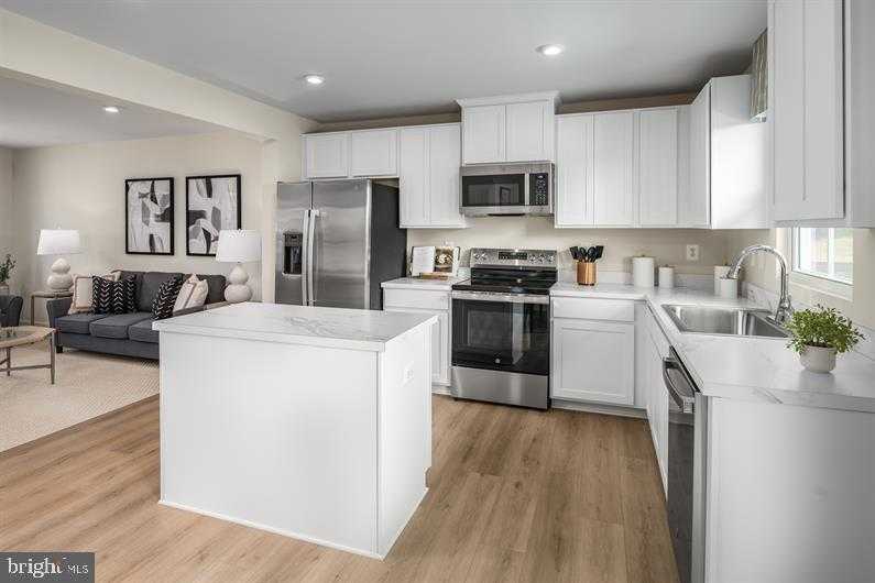 4 Margaret Way photo 3