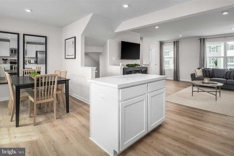 4 Margaret Way photo 5