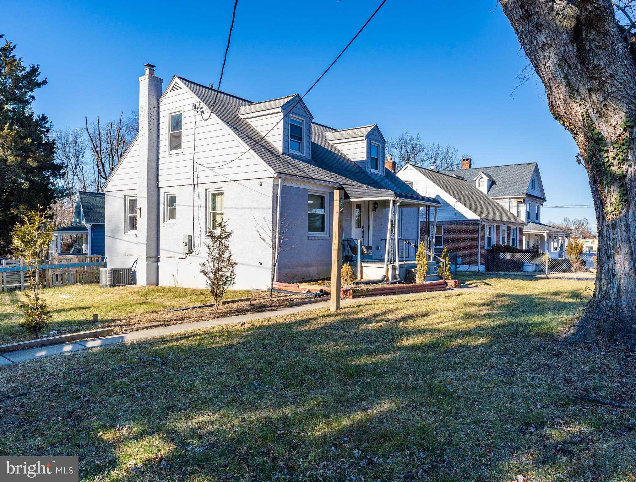 1914 N Forest Park Ave photo 35