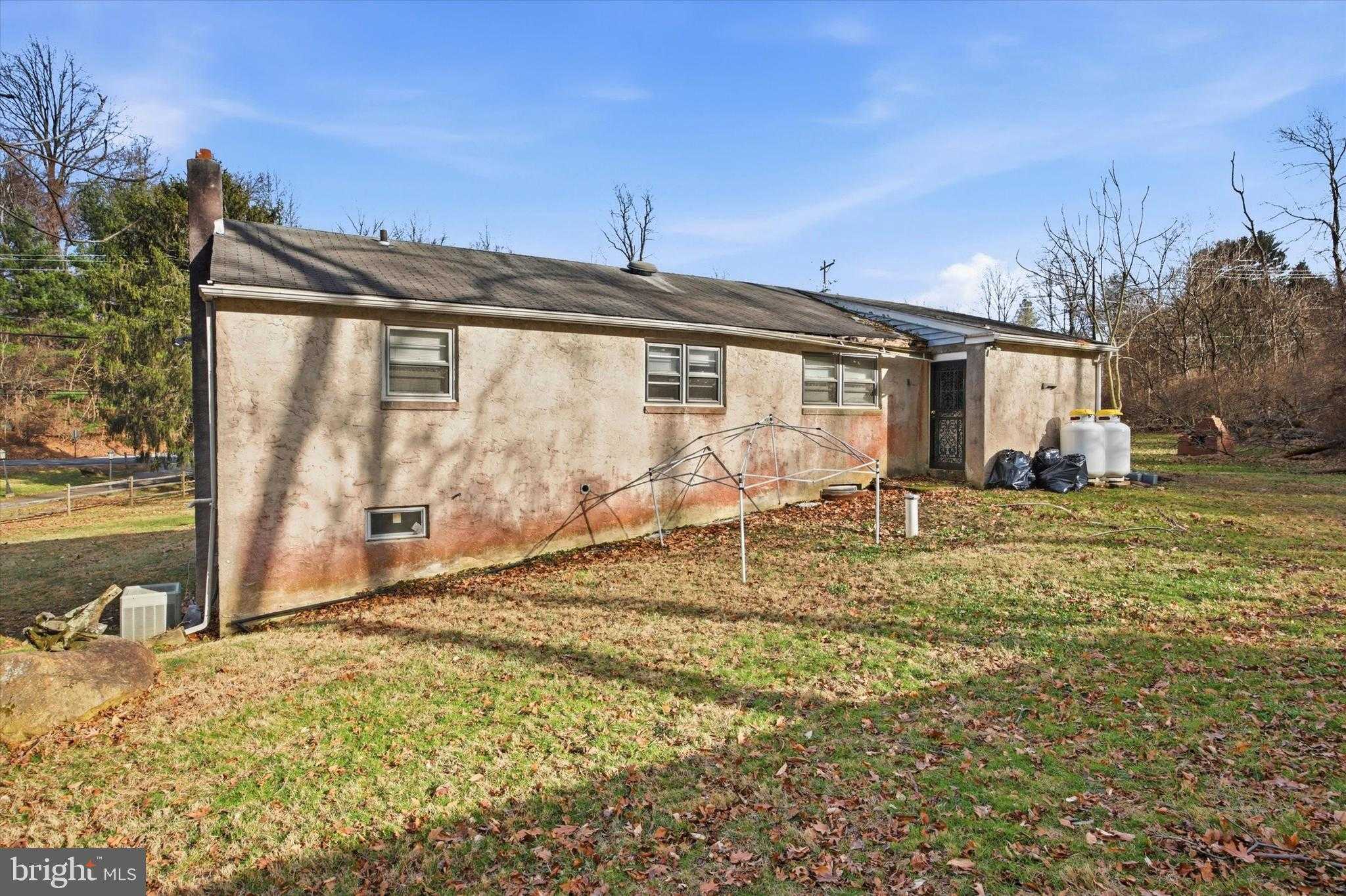 129 Locksley Rd photo 26