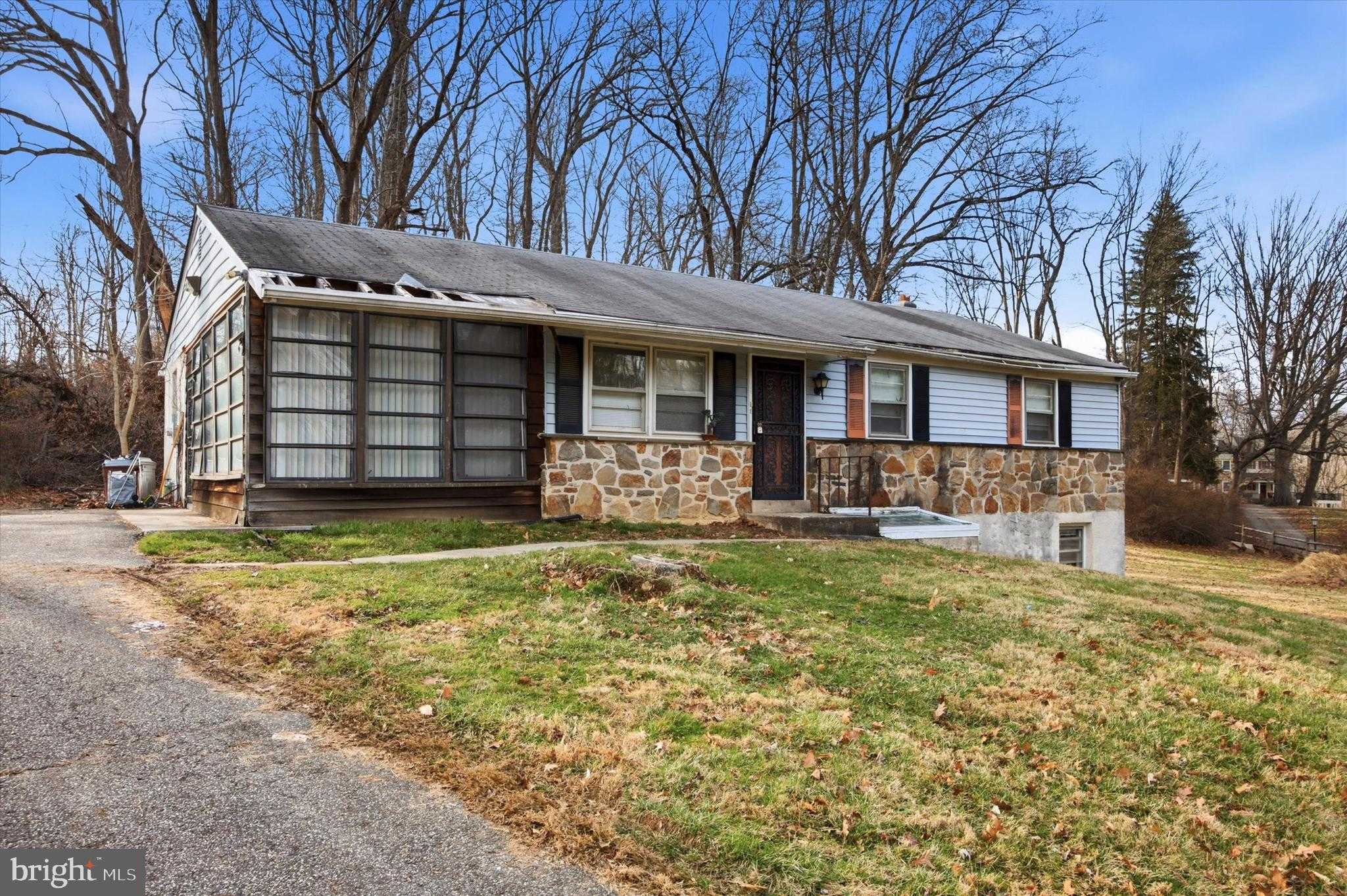 129 Locksley Rd photo 3