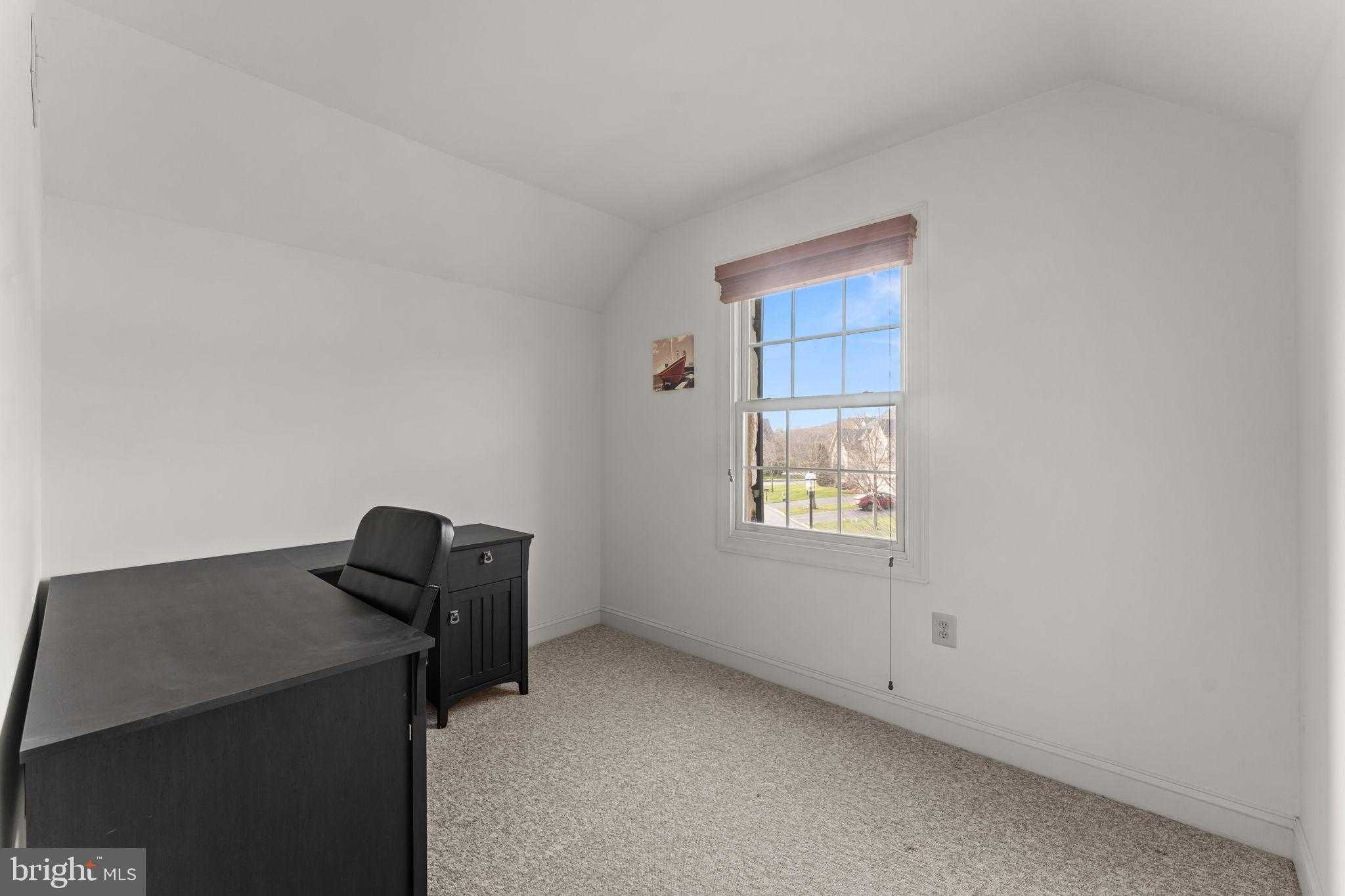 92 Granville Way photo 25