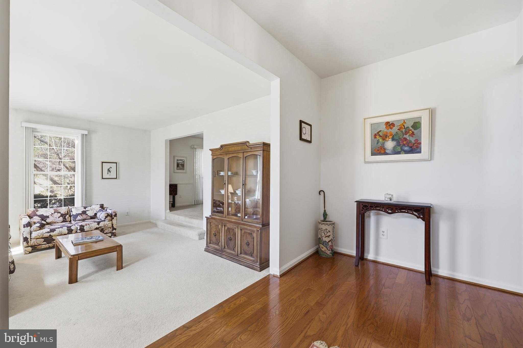 9713 Nordstrom CT photo 7