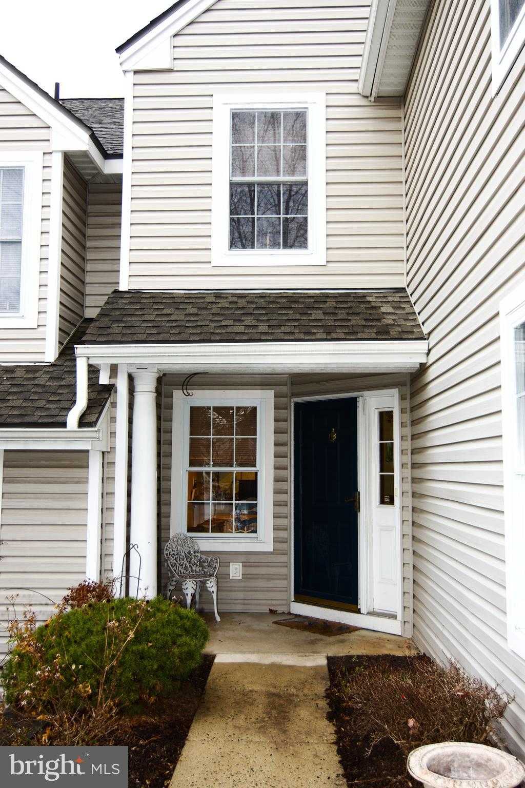 162 Hawthorne CT photo 31