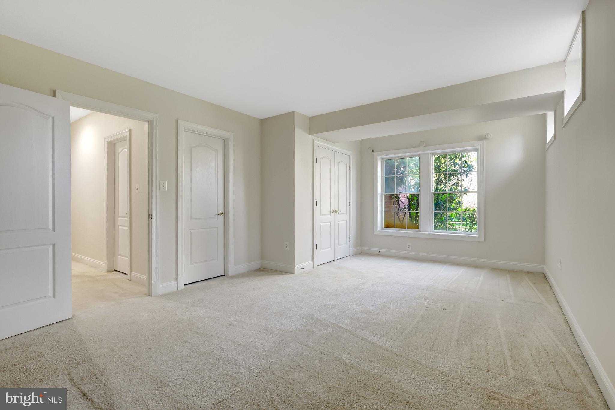 9906 Hessick CT photo 50