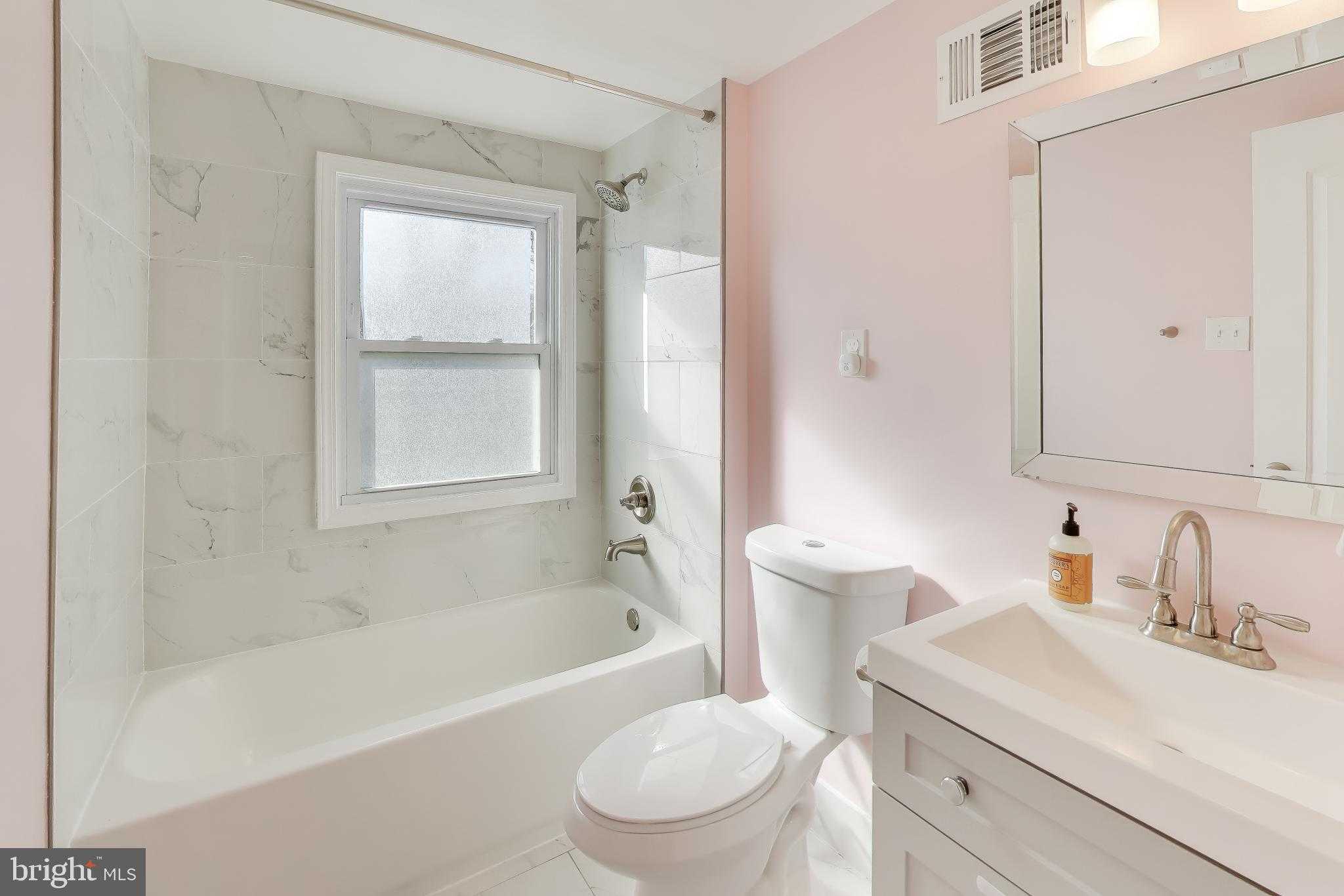 3913 Oglethorpe St photo 23