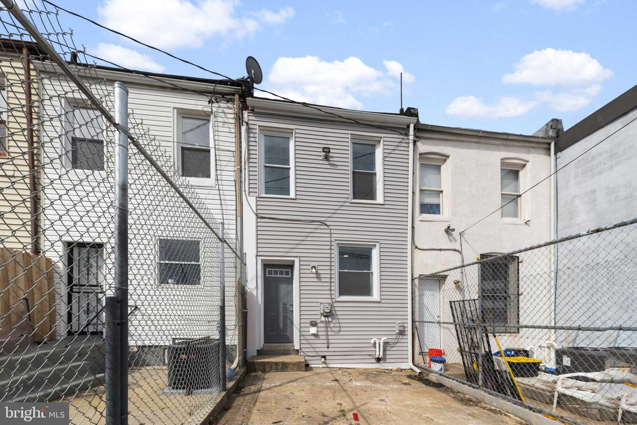 29 N Clinton St photo 22