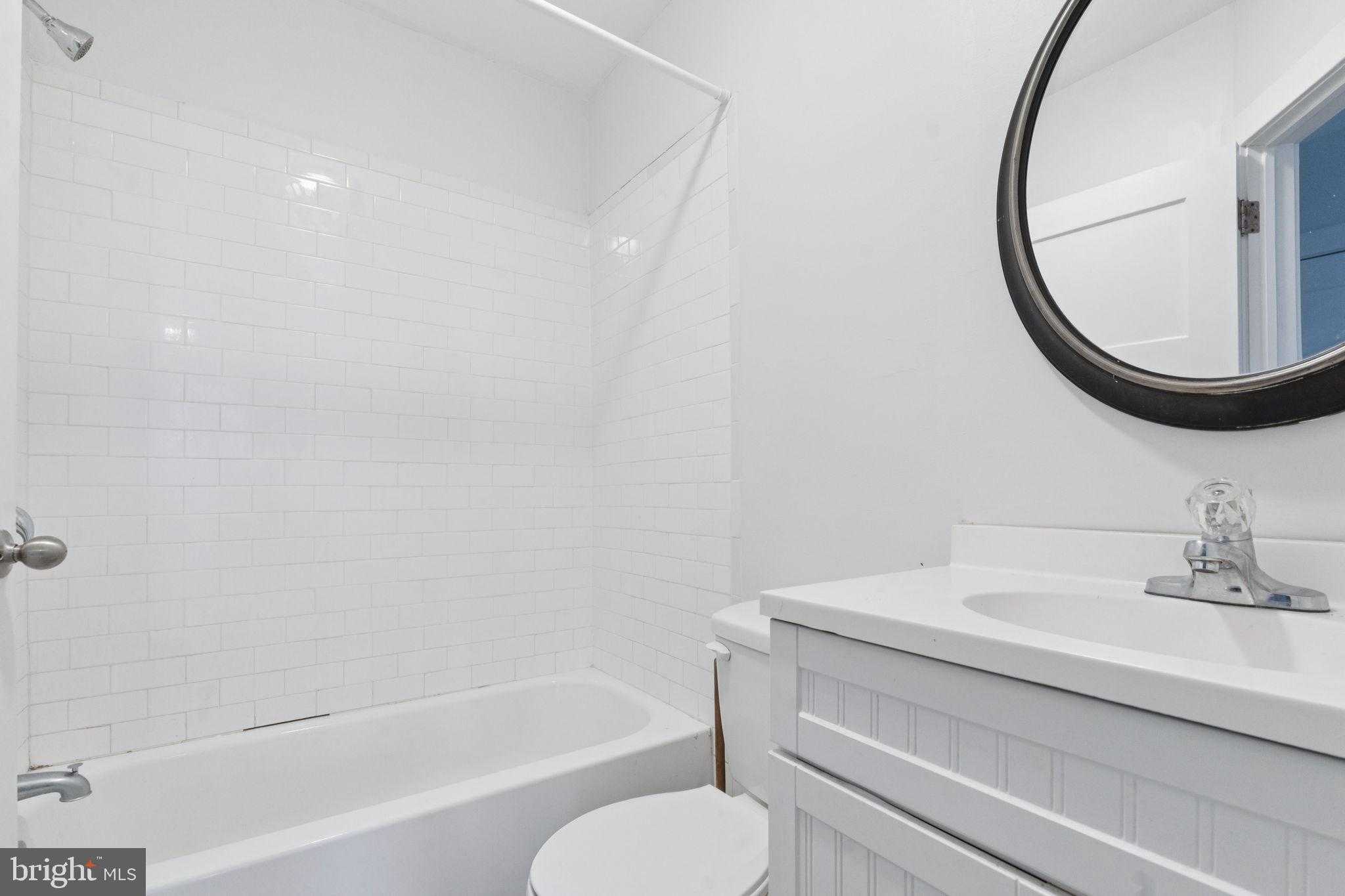 651 N 33rd St photo 28