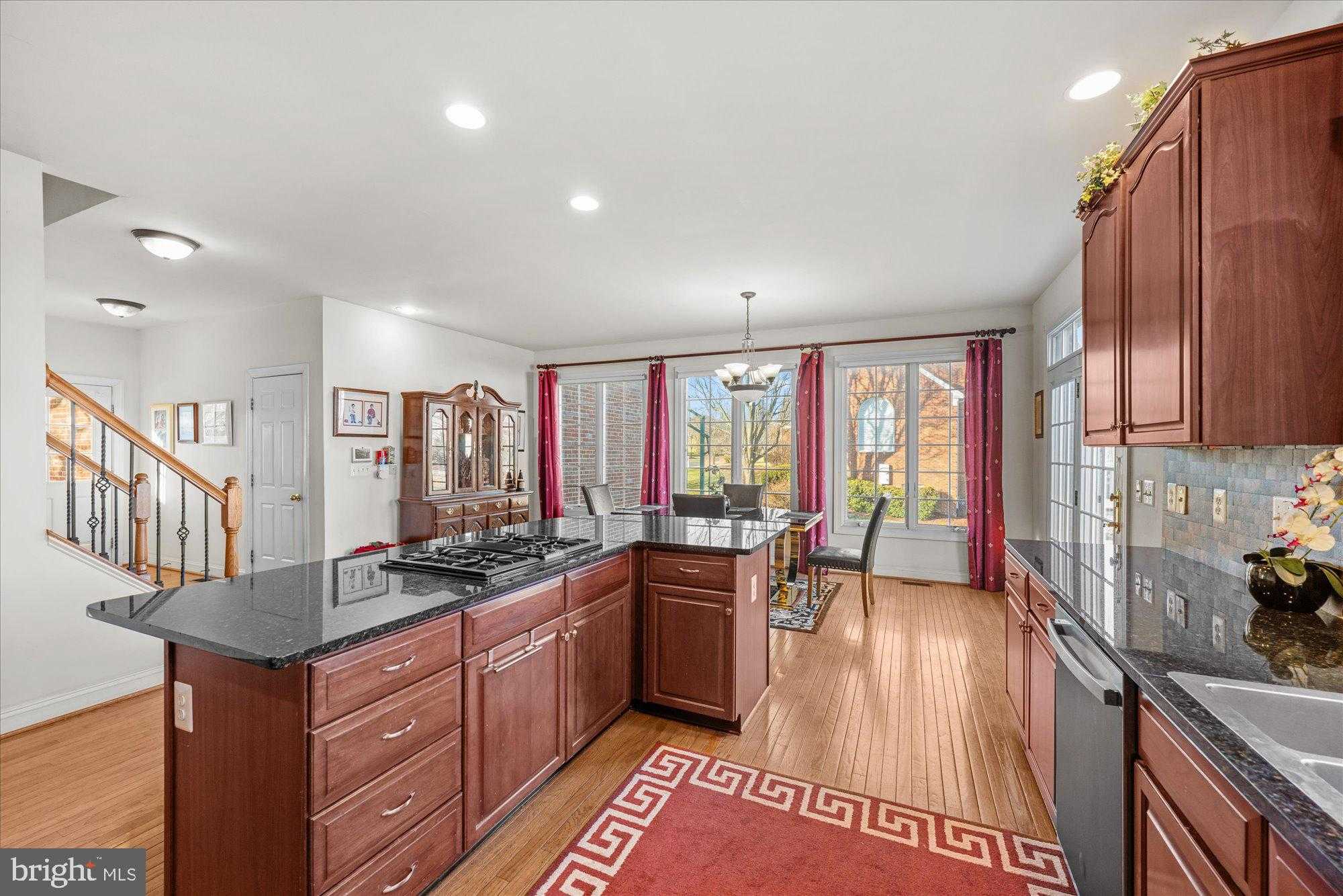 19812 Rothschild CT photo 17