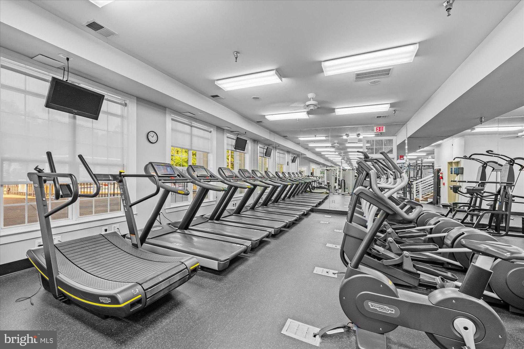 19812 Rothschild CT photo 93