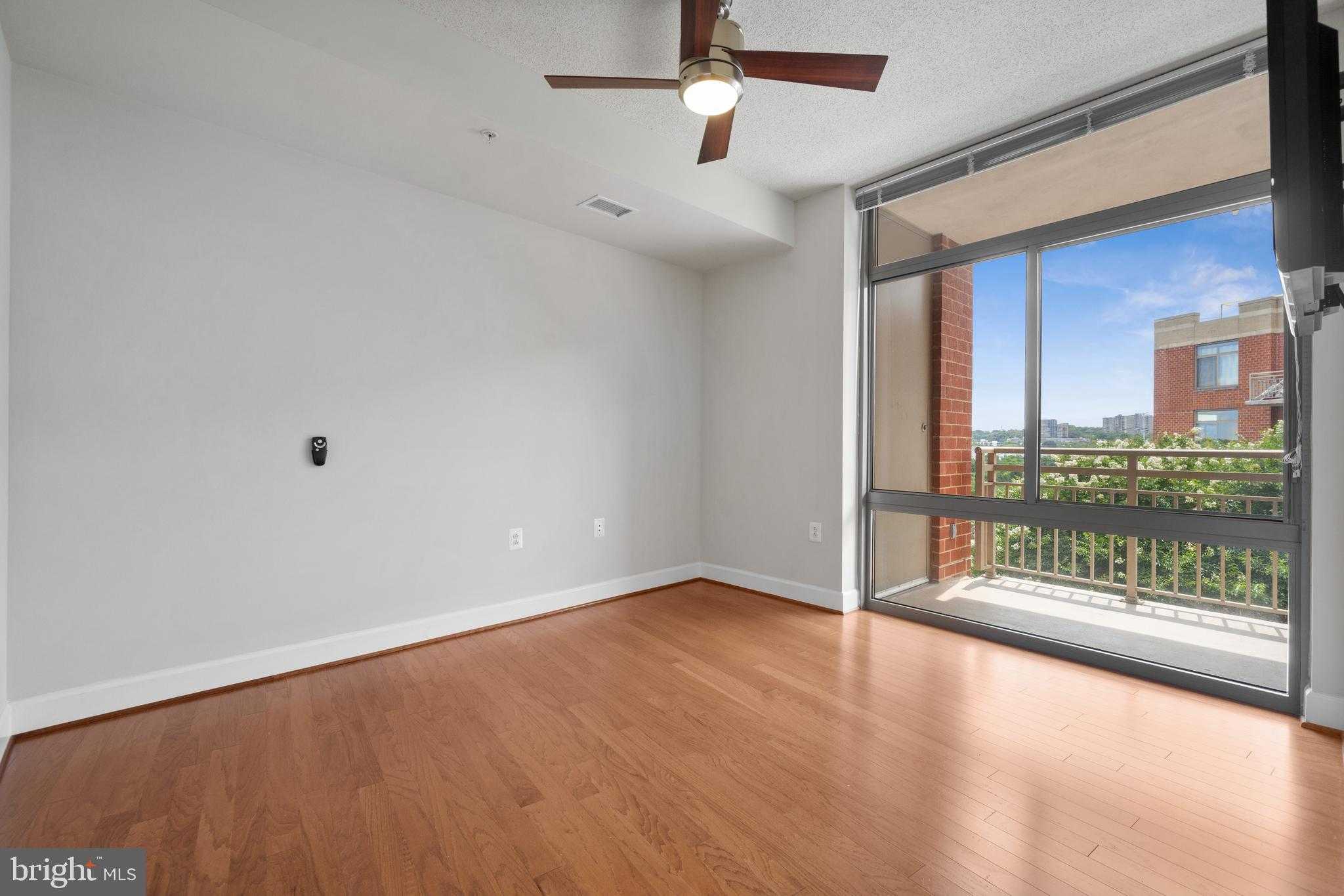 3600 S Glebe Rd Unit 526w photo 13