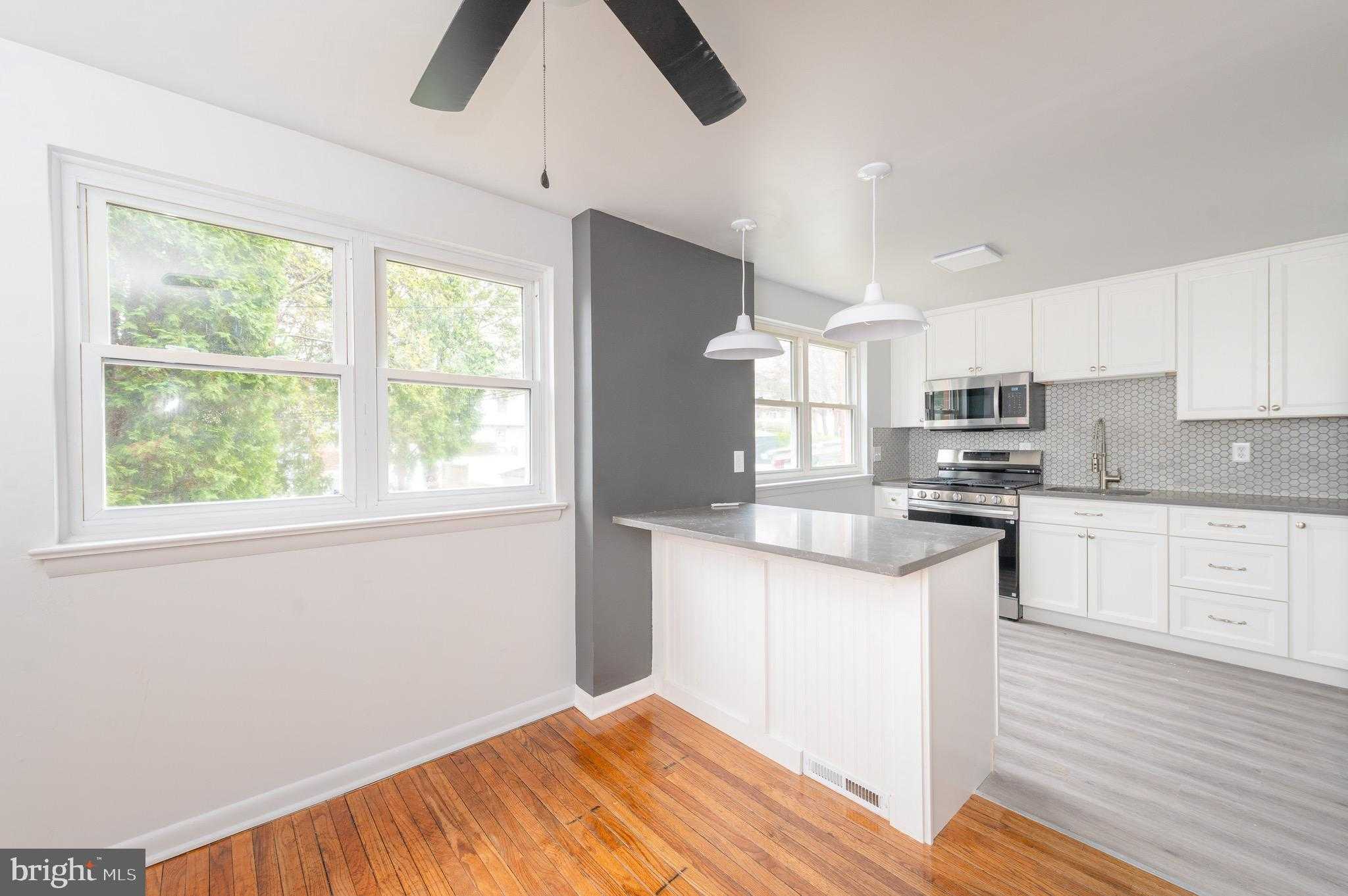 870 Hilton Dr photo 5