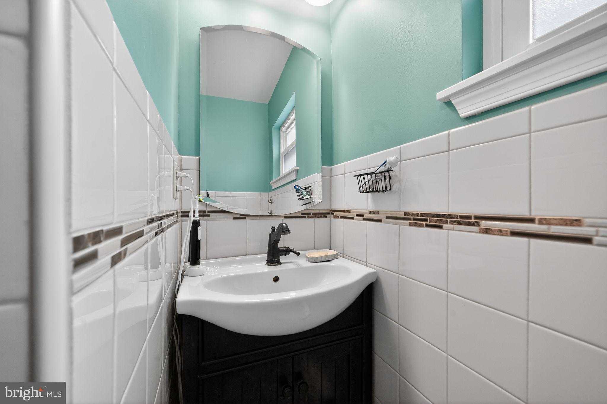 1415 S Beulah St photo 19