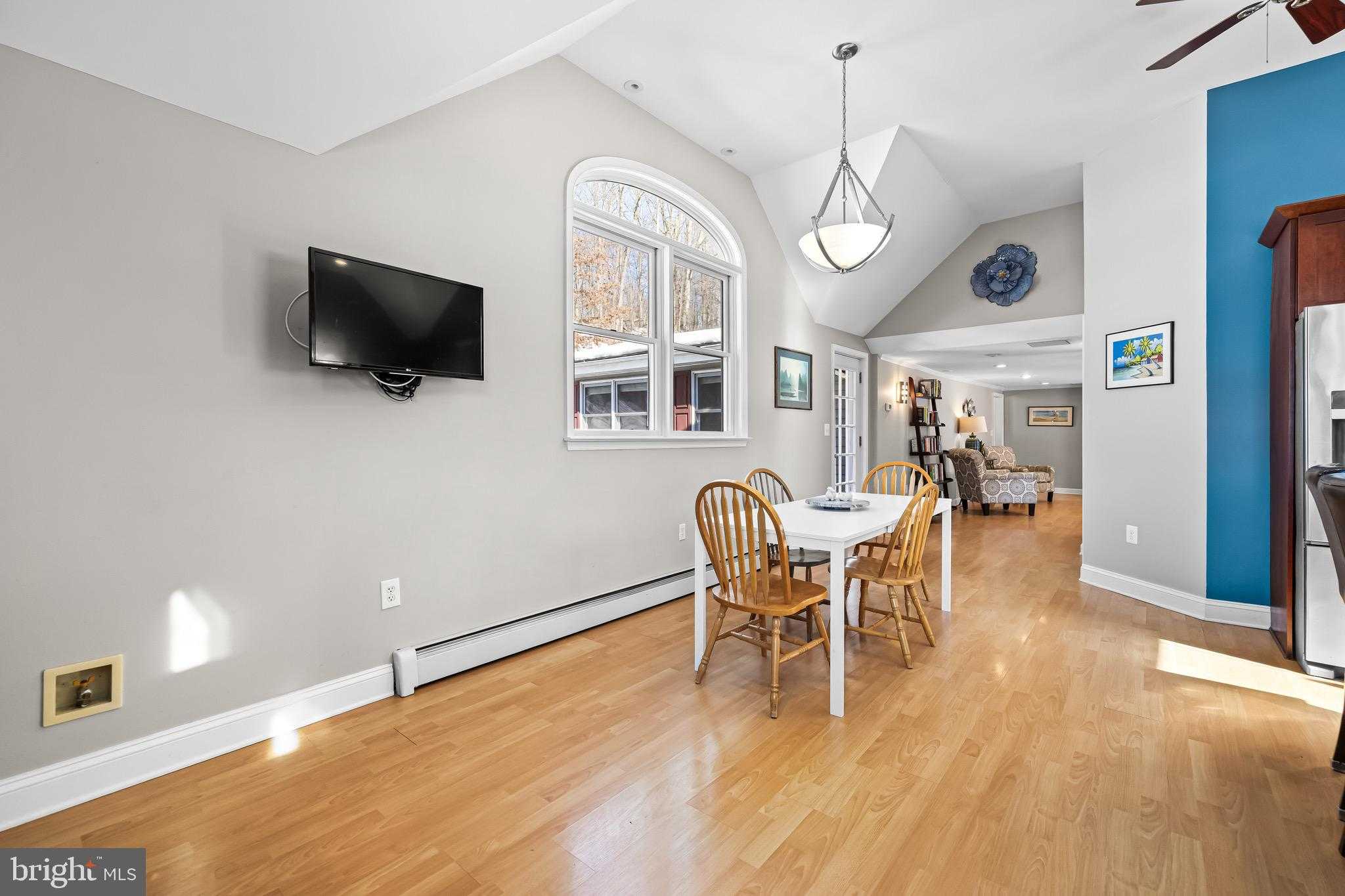 426 Bentley Rd photo 13