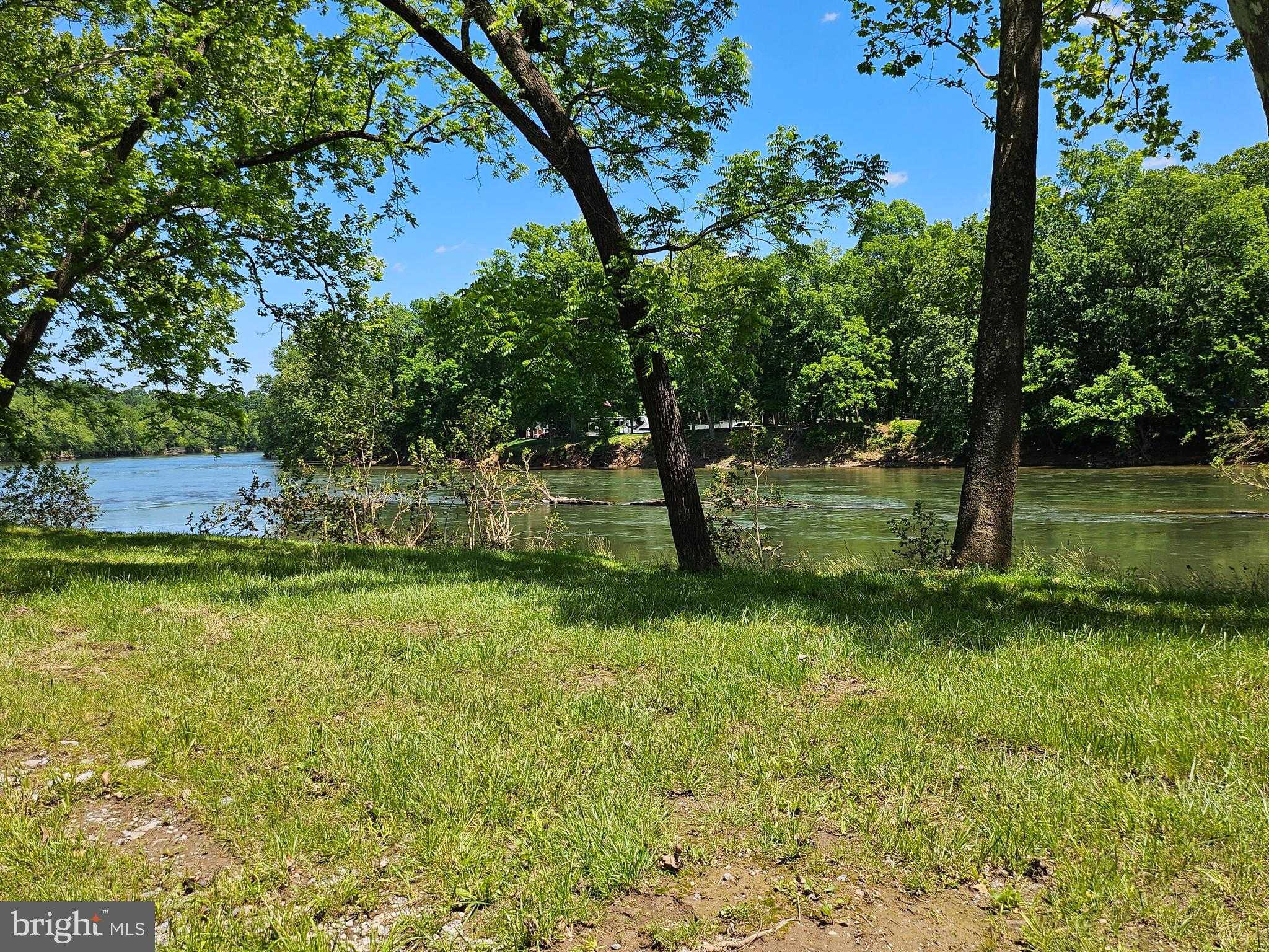 Jefferson St photo 20