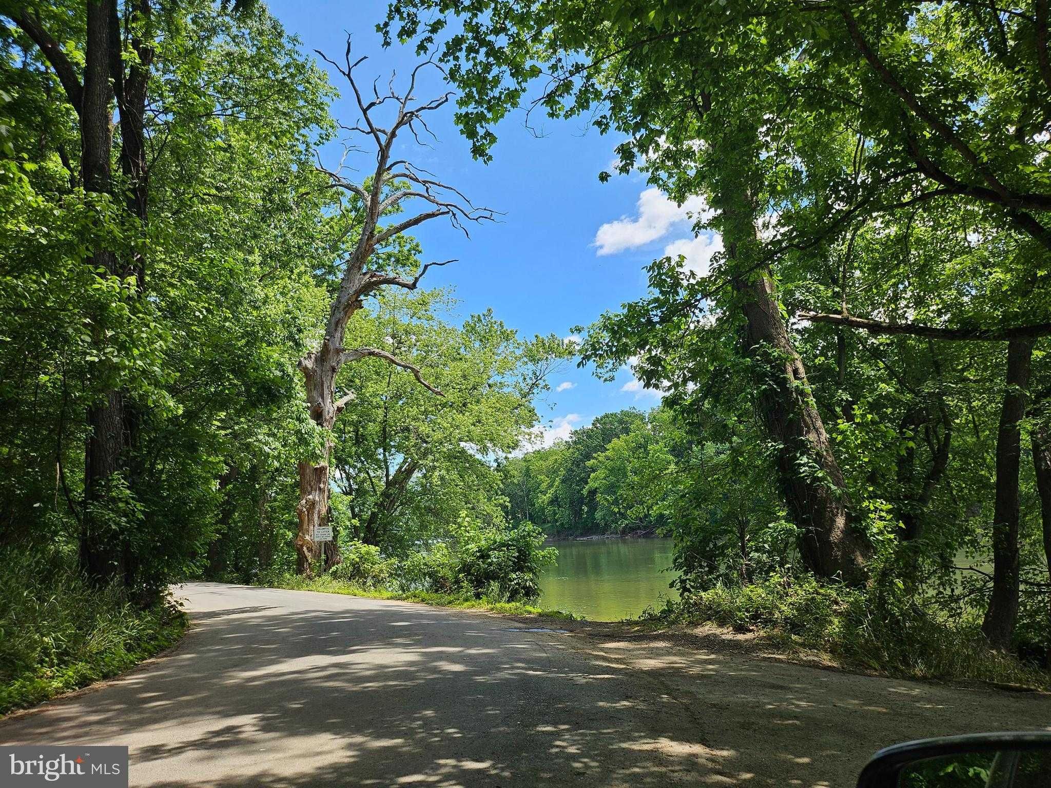 Jefferson St photo 24