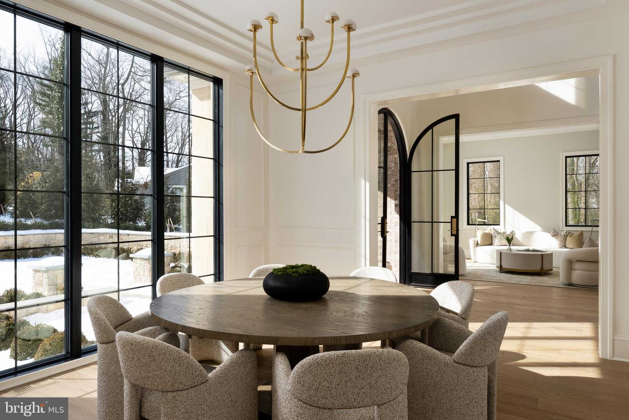 8634 Overlook Rd photo 7