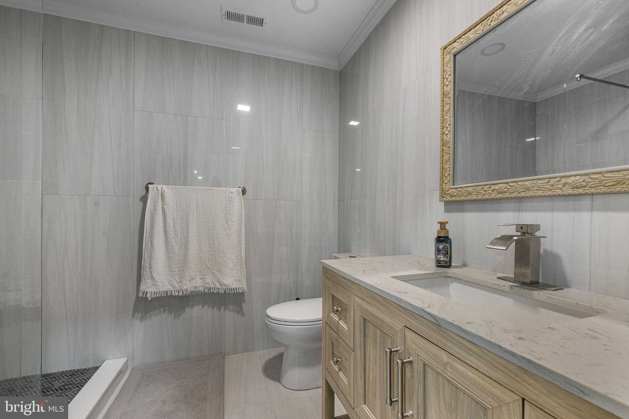 1464 W Stonington Dr photo 34