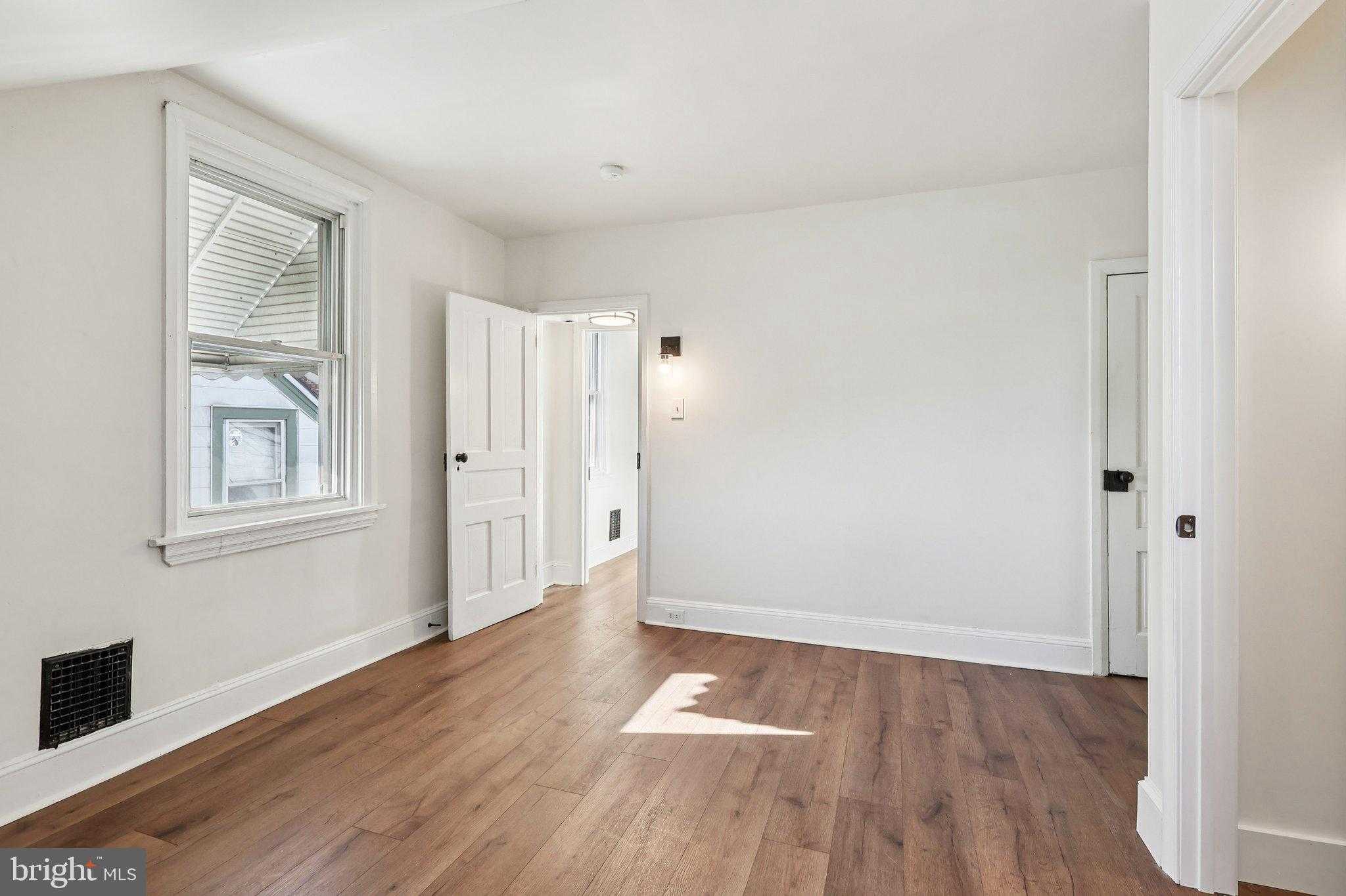 1007 Woodside Ave photo 32