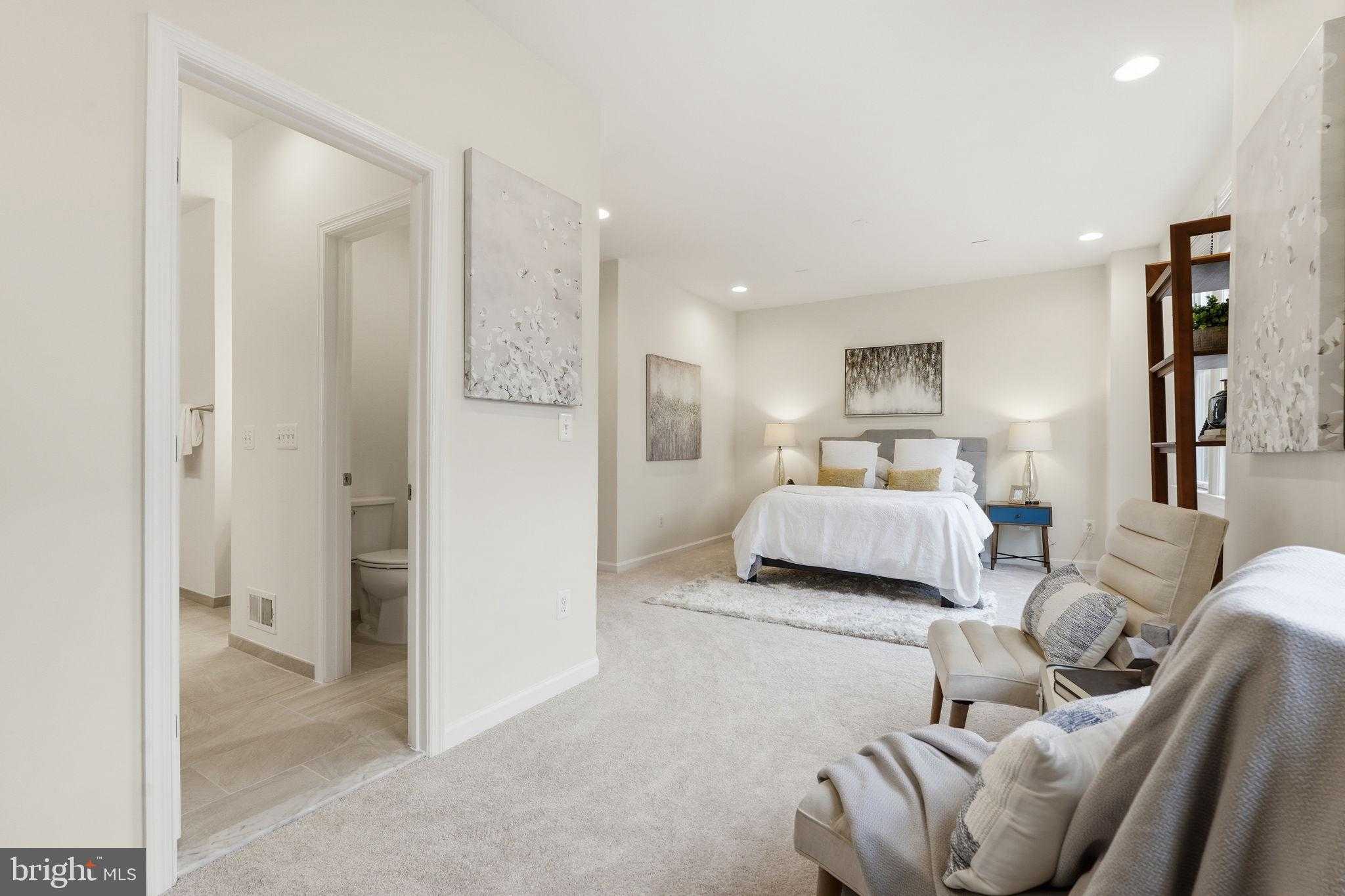 9193 Central Green St photo 27