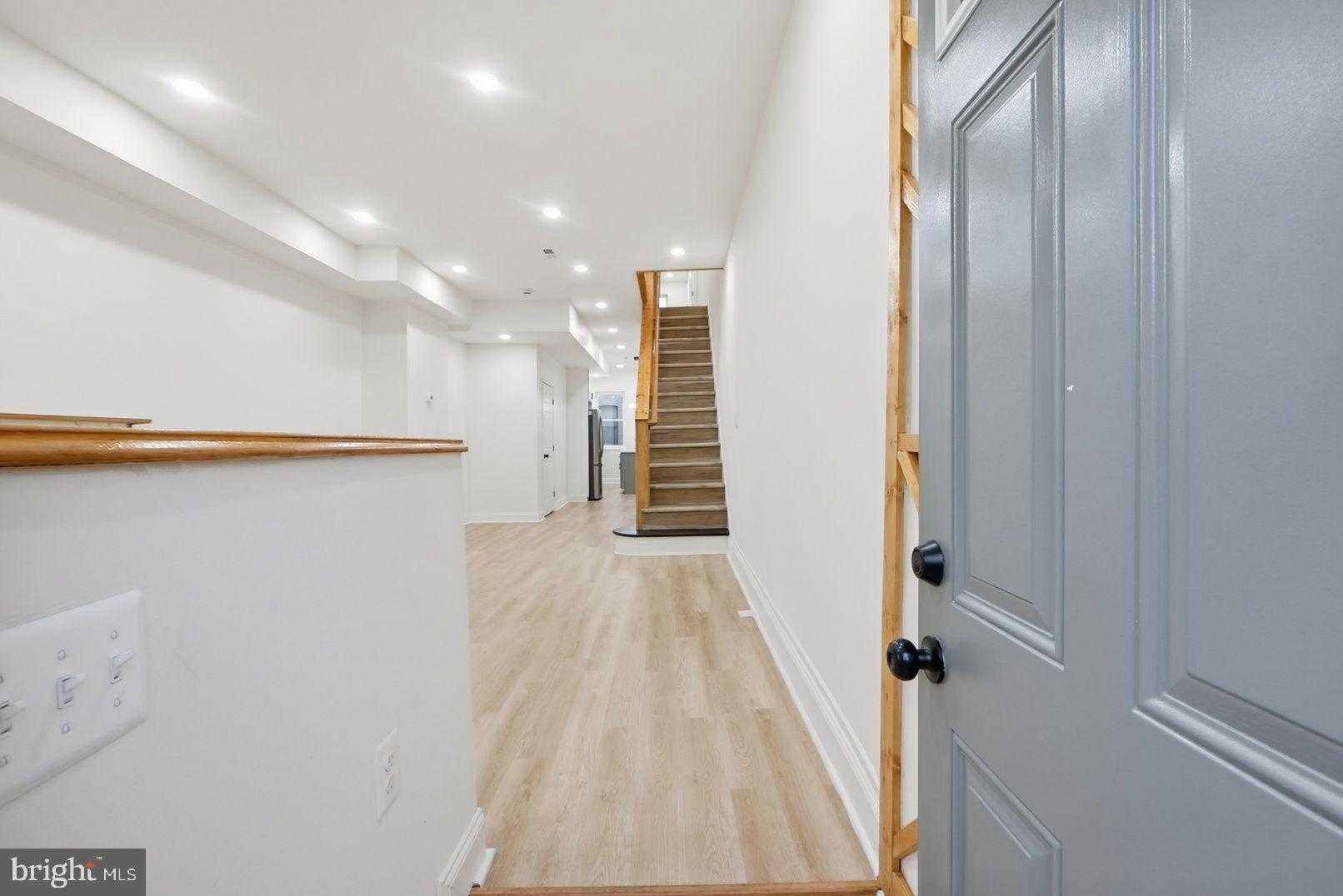 744 N Patterson Park Ave photo 3