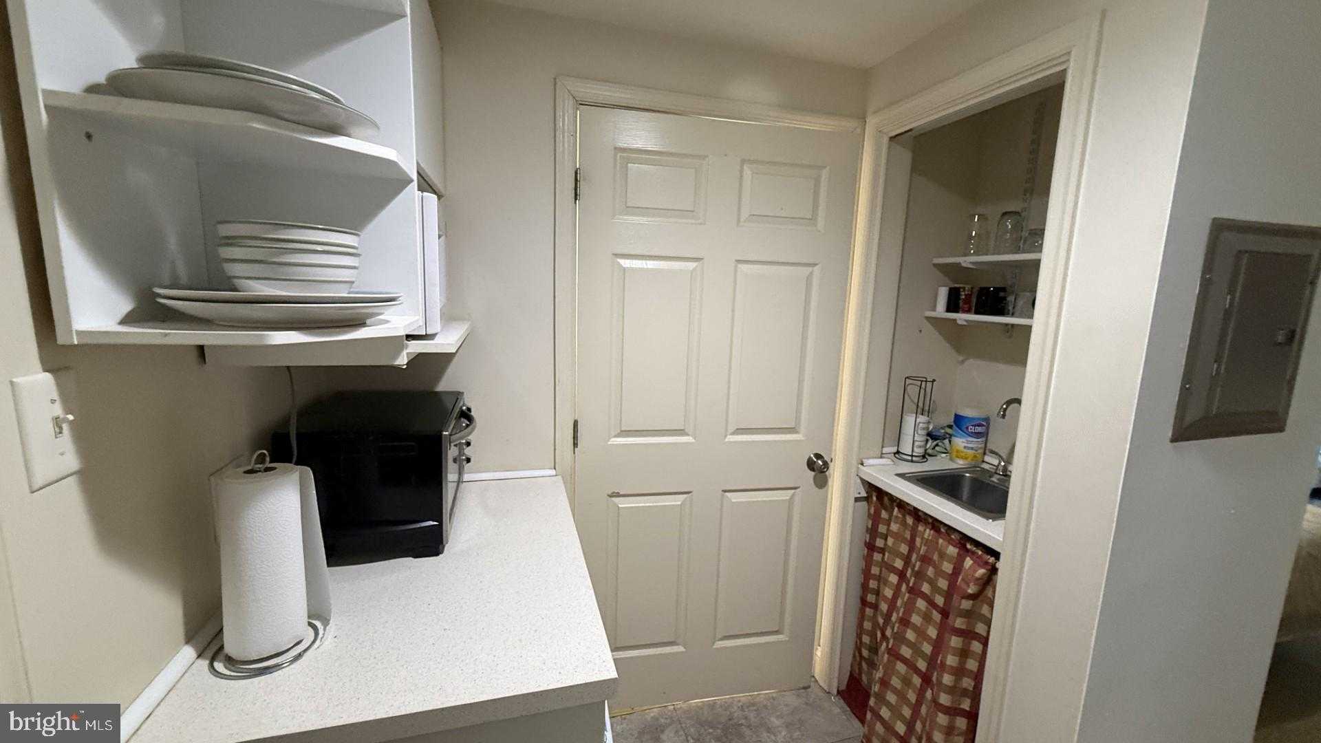 14201 Barberry Cir photo 8